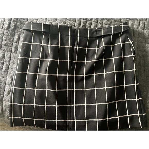 The Loft skirt - Picture 2 of 3